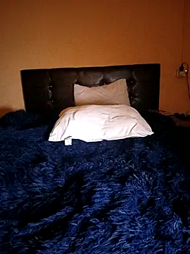 esmermoon online show from 1, 4, 2026