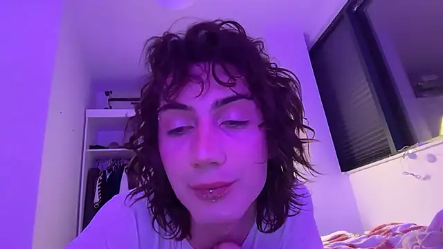 kira yoshika9e online show from 19, 4, 2026