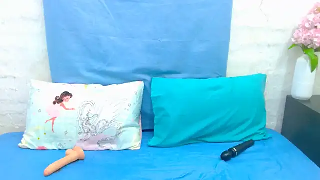 DaisyGirlxx online show from 27, 2, 2026