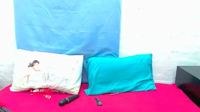 DaisyGirlxx online show from 23, 3, 2026