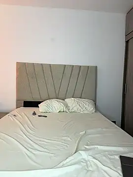 Julietalcl online show from 23, 2, 2026