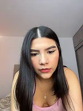 Julietalcl online show from 13, 4, 2026