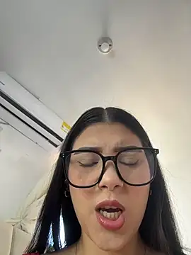 Snapshot of Julietalcl chatting on 21, 7, 2026 Julietalcl online show from 21, 7, 2026