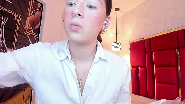 moon winy online show from 20, 11, 2025