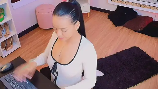 Snapshot of Miss_koko_ chatting on 6, 7, 2026 Miss koko online show from 6, 7, 2026
