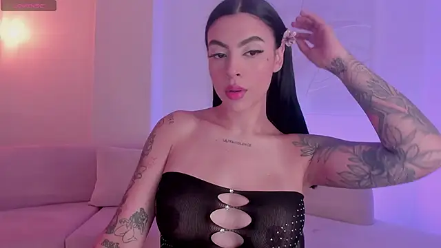 Snapshot of ChristineFord_ chatting on 31, 10, 2025 ChristineFord  online show from 31, 10, 2025