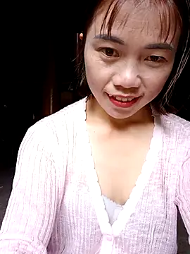 Snapshot of omai-ngot chatting on 21, 10, 2025 omai-ngot online show from 21, 10, 2025