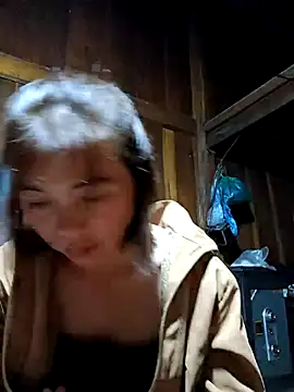 Snapshot of omai-ngot chatting on 25, 10, 2025 omai-ngot online show from 25, 10, 2025