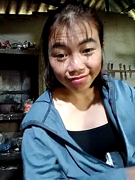 Snapshot of omai-ngot chatting on 27, 10, 2025 omai-ngot online show from 27, 10, 2025