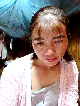 Snapshot of omai-ngot chatting on 7, 11, 2025 omai-ngot online show from 7, 11, 2025