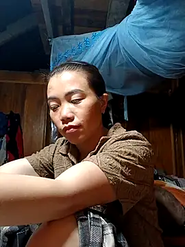 Snapshot of omai-ngot chatting on 25, 11, 2025 omai-ngot online show from 25, 11, 2025