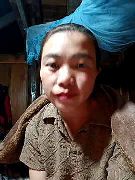 Snapshot of omai-ngot chatting on 26, 11, 2025 omai-ngot online show from 26, 11, 2025