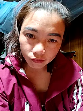 Snapshot of omai-ngot chatting on 3, 12, 2025 omai-ngot online show from 3, 12, 2025