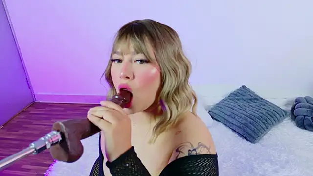 Celesttebloom   online show from 28, 10, 2025