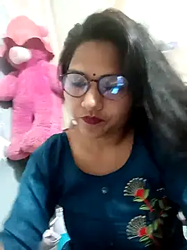 Vanshika1432 online show from 24, 10, 2025