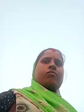 Snapshot of Kareena_rani chatting on 18, 11, 2025 Kareena rani online show from 18, 11, 2025