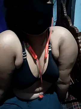Snapshot of Priyanka-Khan chatting on 19, 4, 2026 Priyanka-Khan online show from 19, 4, 2026
