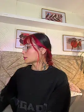 Snapshot of Emma_duff chatting on 14, 6, 2026 Emma duff online show from 14, 6, 2026