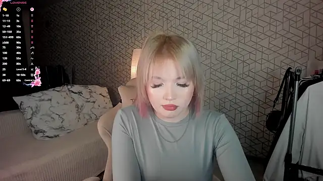 NayaValen online show from 10, 1, 2026