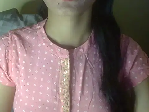 Snapshot of Shezi_N chatting on 23, 4, 2026 Shezi N online show from 23, 4, 2026