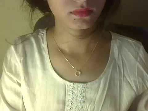 Snapshot of Shezi_N chatting on 25, 4, 2026 Shezi N online show from 25, 4, 2026