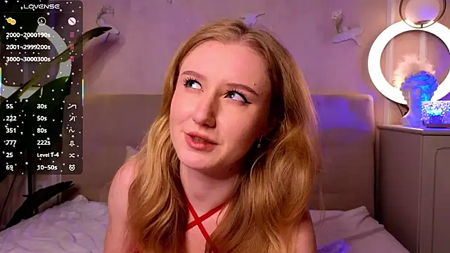 Snapshot of PriscillaPowell chatting on 6, 11, 2025 PriscillaPowell online show from 6, 11, 2025