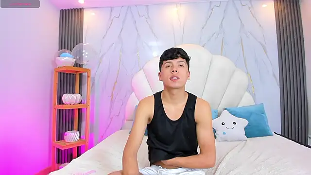 hoot booys  online show from 11, 3, 2026