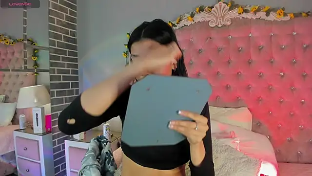 TanyaBello online show from 23, 4, 2026