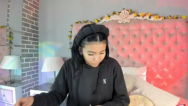 Snapshot of TanyaBello chatting on 5, 5, 2026 TanyaBello online show from 5, 5, 2026