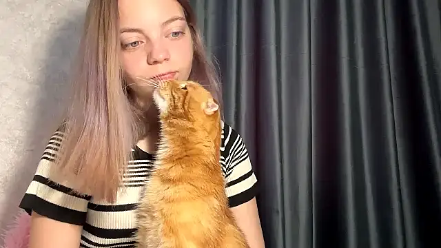 Snapshot of WrithenStub chatting on 24, 10, 2025 WrithenStub online show from 24, 10, 2025