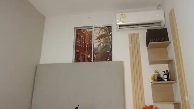 miel alisha online show from 7, 4, 2026