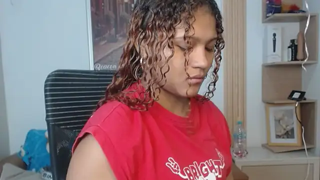 Snapshot of miel_alisha chatting on 7, 6, 2026 miel alisha online show from 7, 6, 2026