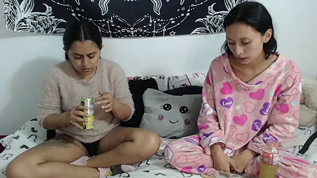 emily n abby online show from 8, 4, 2026