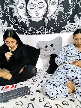 emily n abby online show from 19, 5, 2026