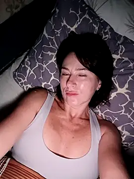 Luna 7777 online show from 28, 11, 2025