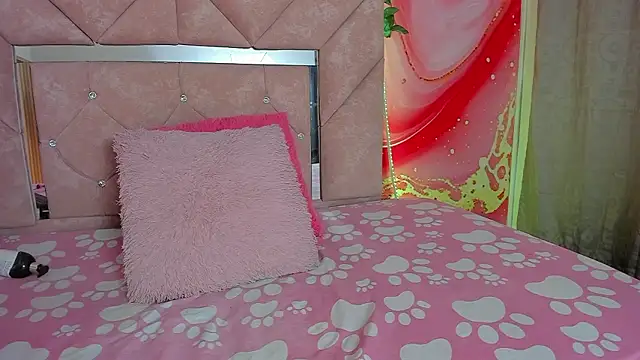 mia  blaze   online show from 12, 2, 2026