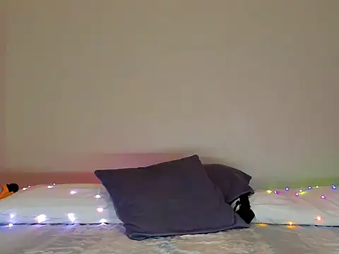 Sexy KimberlyXx online show from 16, 4, 2026