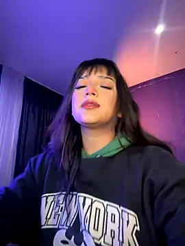 Snapshot of Nefertari__ chatting on 2, 11, 2025 Nefertari online show from 2, 11, 2025