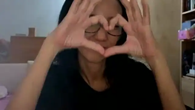 Snapshot of princessD077 chatting on 4, 3, 2026 princessD077 online show from 4, 3, 2026