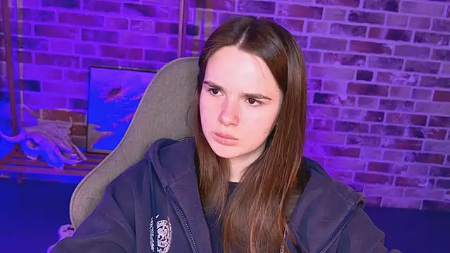 May Bloom online show from 15, 4, 2026