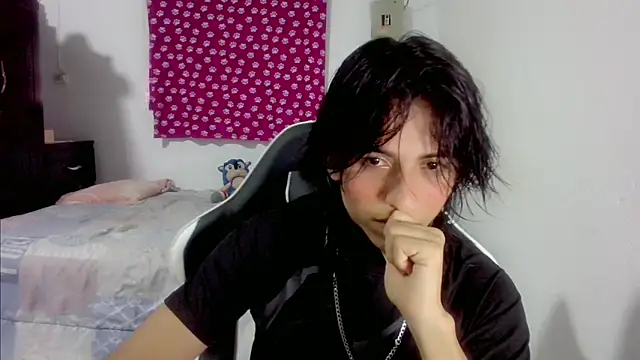 LouisOwOoo online show from 19, 10, 2025