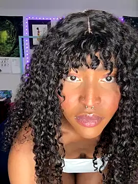 DaisyMynx online show from 2, 11, 2025