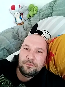 Snapshot of Berghochzugfahrt chatting on 8, 11, 2025 Berghochzugfahrt online show from 8, 11, 2025