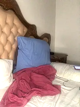 Hotcougar online show from 23, 11, 2025