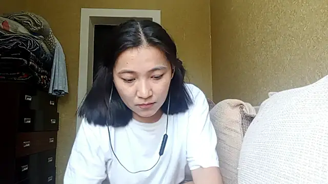 LinneaHyles online show from 31, 10, 2025