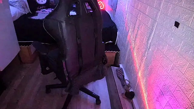 MartesBratty online show from 16, 2, 2026