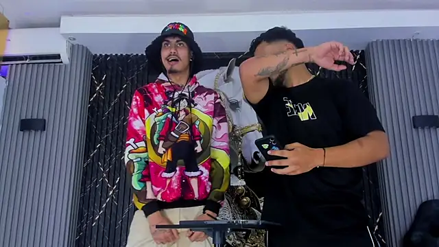 handsome boys22 online show from 15, 12, 2025