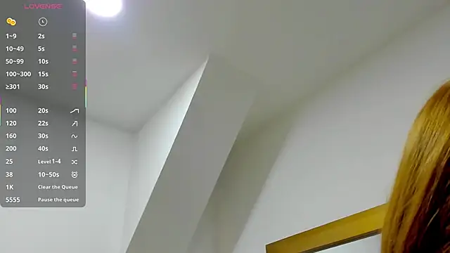 Snapshot of lucia_lorenz chatting on 18, 12, 2025 lucia lorenz online show from 18, 12, 2025