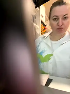 Amelia-Diamond online show from 25, 11, 2025