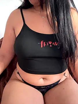 Snapshot of jouri__curvy chatting on 24, 11, 2025 jouri curvy online show from 24, 11, 2025